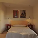 艾拉雅别墅酒店 *