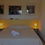 艾拉雅别墅酒店 *